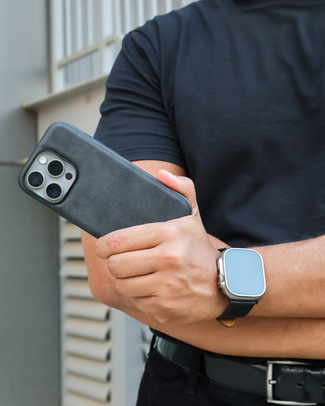 IZONE Slim Leather Case – Stone Grey